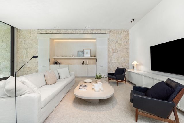 109 S River Road, Sewalls Point, FL 34996