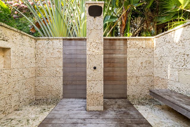 109 S River Road, Sewalls Point, FL 34996