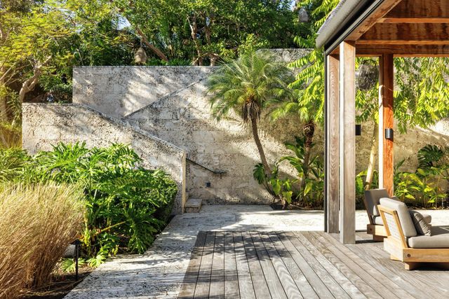 109 S River Road, Sewalls Point, FL 34996