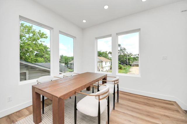 2422 Harrington Street, Houston, TX 77026