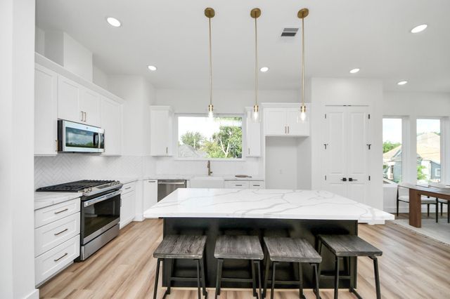 2422 Harrington Street, Houston, TX 77026