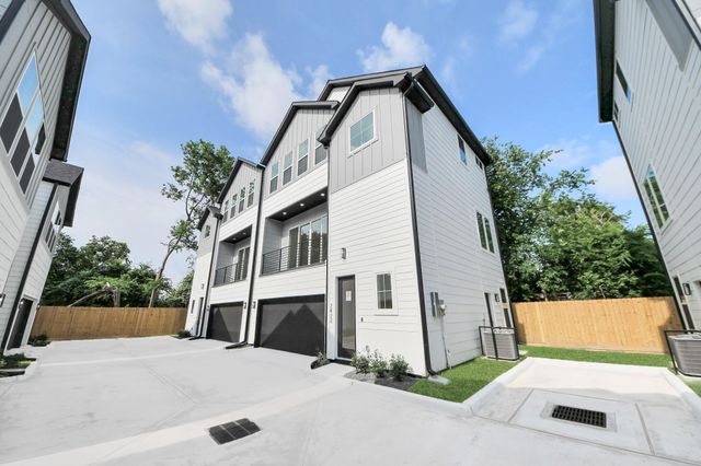 2422 Harrington Street, Houston, TX 77026