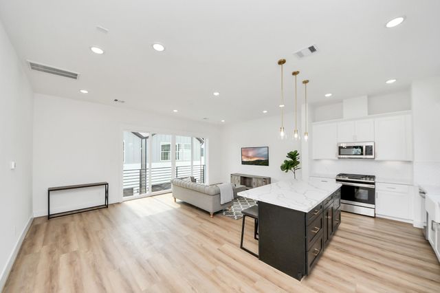 2422 Harrington Street, Houston, TX 77026