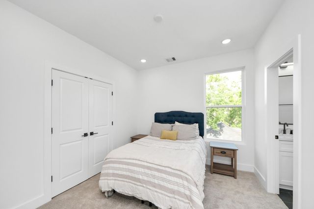 2422 Harrington Street, Houston, TX 77026