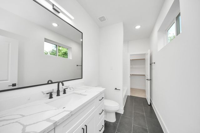 2422 Harrington Street, Houston, TX 77026