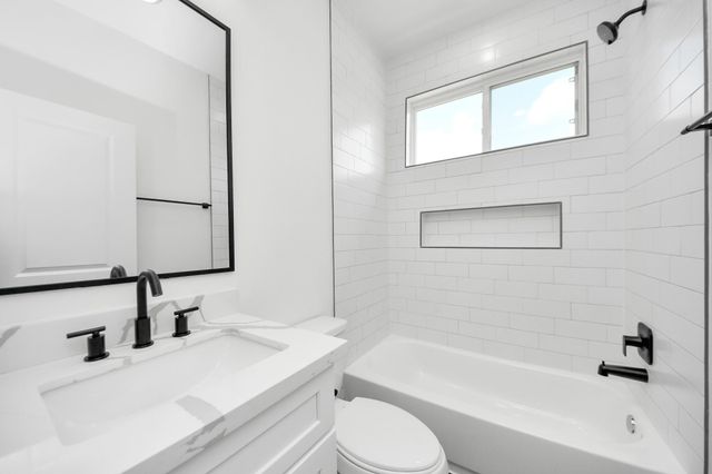 2422 Harrington Street, Houston, TX 77026