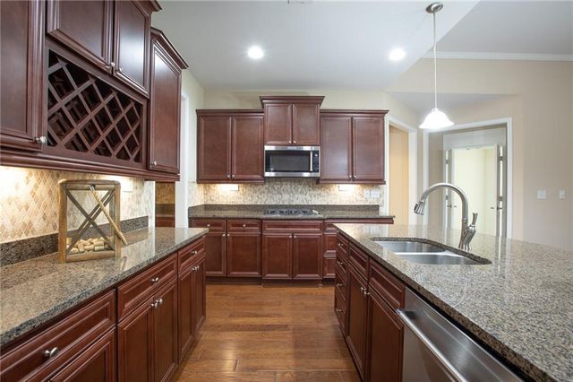 3418 Cresswind Parkway SW, Gainesville, GA 30504