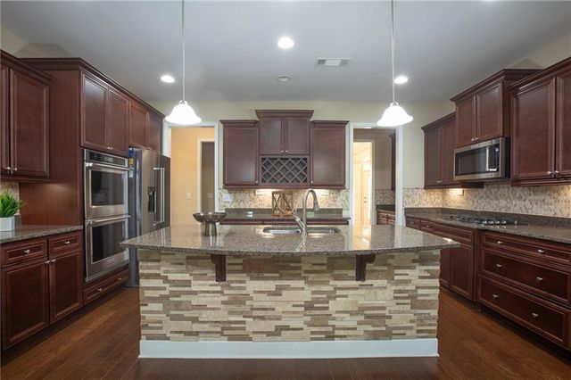 3418 Cresswind Parkway SW, Gainesville, GA 30504