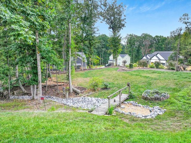 11785 Maddox Drive, Georgetown, TN 37336