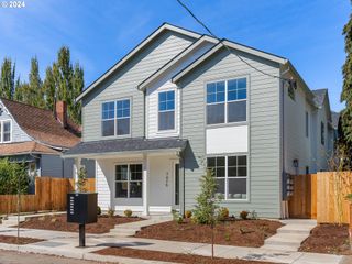 7471 N New York Ave 3, Portland, OR 97203