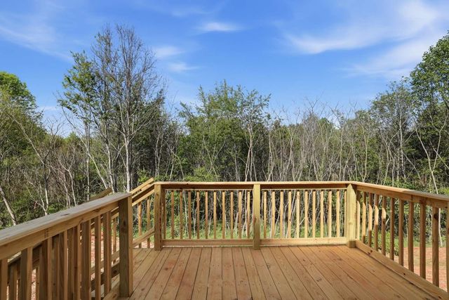 405 Howe Lane, Wellford, SC 29385