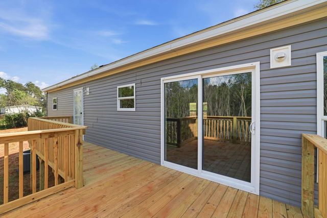 405 Howe Lane, Wellford, SC 29385