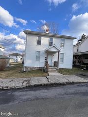 24 HILL ST, Frostburg, MD 21532