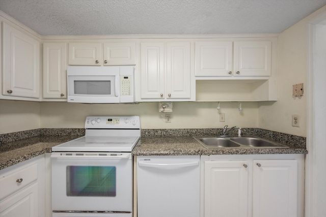 2800 N Ocean Drive A-8B, Riviera Beach, FL 33404