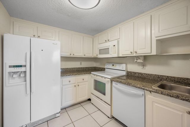2800 N Ocean Drive A-8B, Riviera Beach, FL 33404