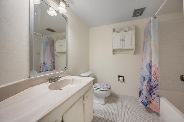2800 N Ocean Drive A-8B, Riviera Beach, FL 33404
