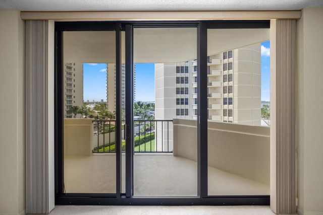 2800 N Ocean Drive A-8B, Riviera Beach, FL 33404