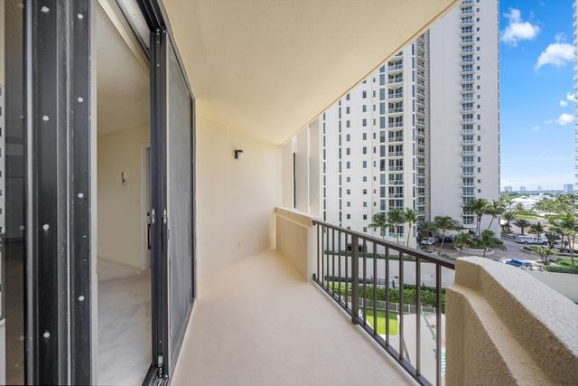 2800 N Ocean Drive A-8B, Riviera Beach, FL 33404