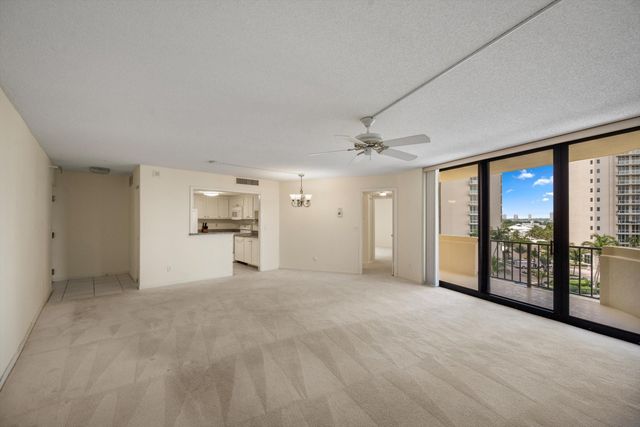 2800 N Ocean Drive A-8B, Riviera Beach, FL 33404