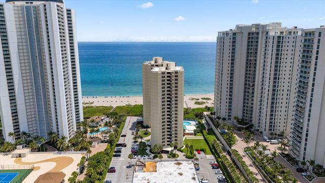 2800 N Ocean Drive A-8B, Riviera Beach, FL 33404