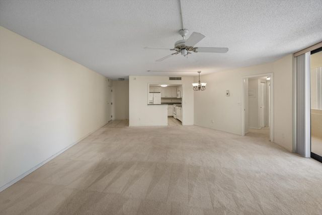 2800 N Ocean Drive A-8B, Riviera Beach, FL 33404