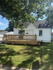 1356 Stratford Street, Barberton, OH 44203