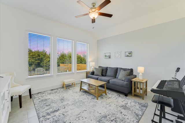 612 Cedar Lake BLVD, Georgetown, TX 78633