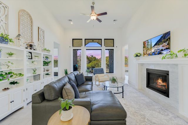 612 Cedar Lake BLVD, Georgetown, TX 78633