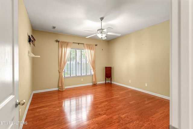 7204 Oakfield Lane, Powell, TN 37849