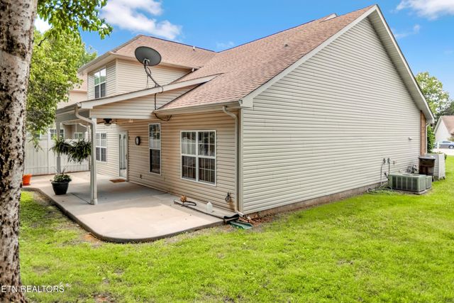 7204 Oakfield Lane, Powell, TN 37849