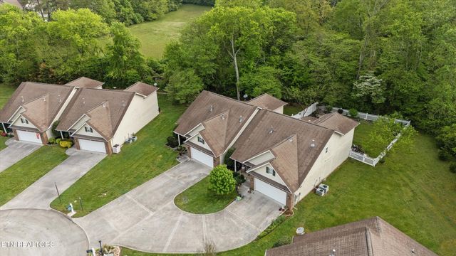 7204 Oakfield Lane, Powell, TN 37849