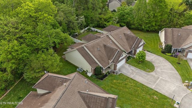 7204 Oakfield Lane, Powell, TN 37849