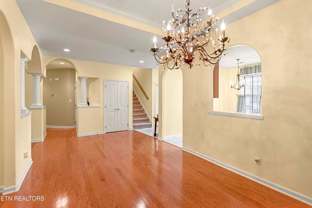 7204 Oakfield Lane, Powell, TN 37849