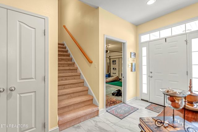 7204 Oakfield Lane, Powell, TN 37849