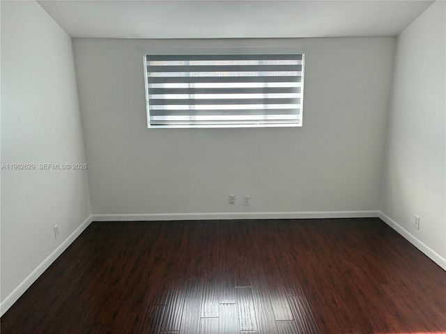 11611 SW 90th Ter, Miami, FL 33176