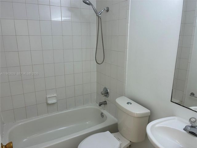 11611 SW 90th Ter, Miami, FL 33176