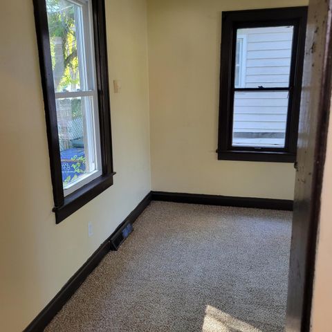 1295 Minnesota Avenue, Columbus, OH 43211