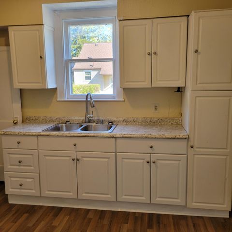 1295 Minnesota Avenue, Columbus, OH 43211