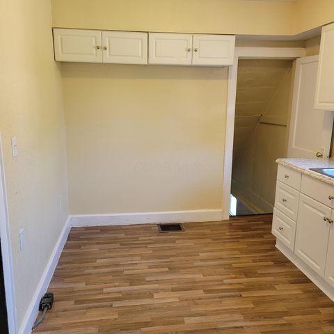 1295 Minnesota Avenue, Columbus, OH 43211