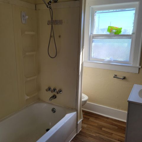 1295 Minnesota Avenue, Columbus, OH 43211