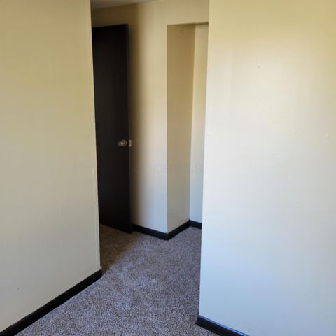 1295 Minnesota Avenue, Columbus, OH 43211