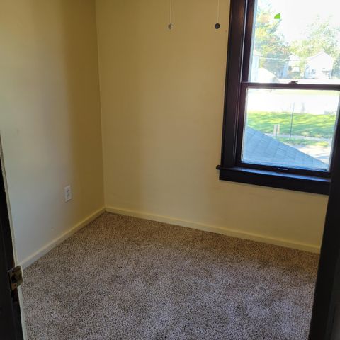 1295 Minnesota Avenue, Columbus, OH 43211