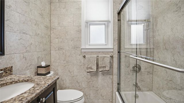358 Kensington Road S, Garden City South, NY 11530