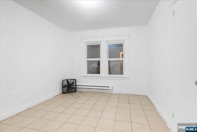 552 Norwood Street, East Orange, NJ 07018