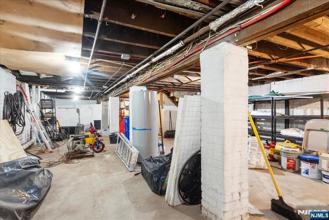 552 Norwood Street, East Orange, NJ 07018