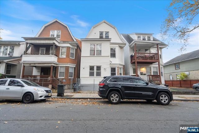 552 Norwood Street, East Orange, NJ 07018