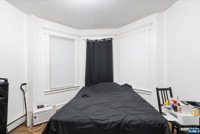 552 Norwood Street, East Orange, NJ 07018