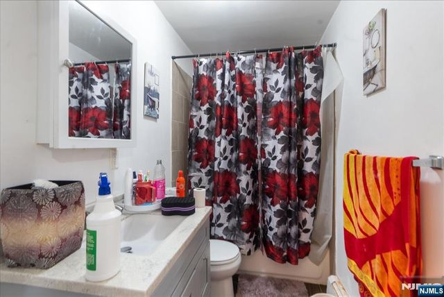 552 Norwood Street, East Orange, NJ 07018