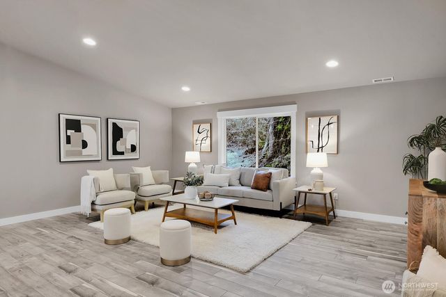 7421 284th Street NE, Arlington, WA 98223