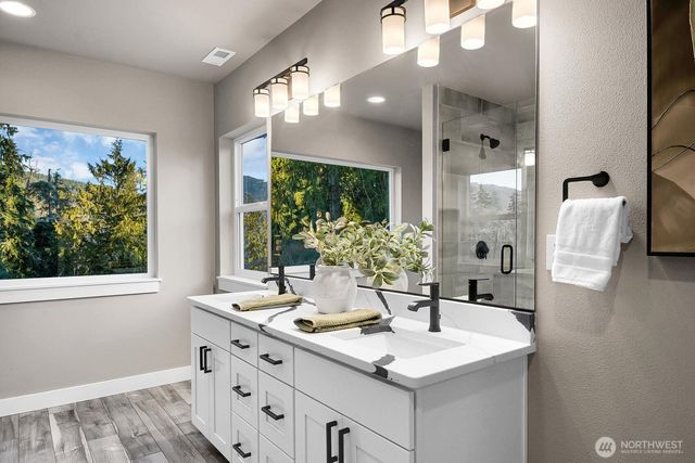 7421 284th Street NE, Arlington, WA 98223